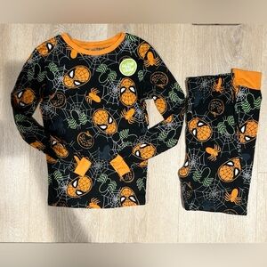 Marvel Spiderman Halloween Boys Pajama Set Glow In The Dark Boys Size 10 NWOT